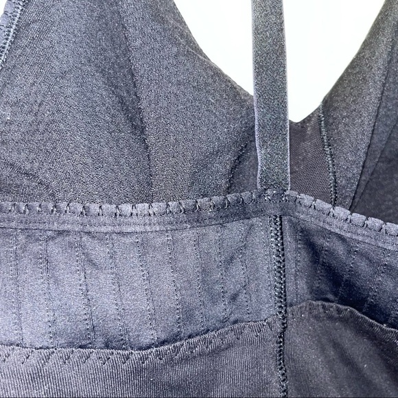 Lululemon size 8 black Aphrodite adjustable t strap tank top - Picture 4 of 7